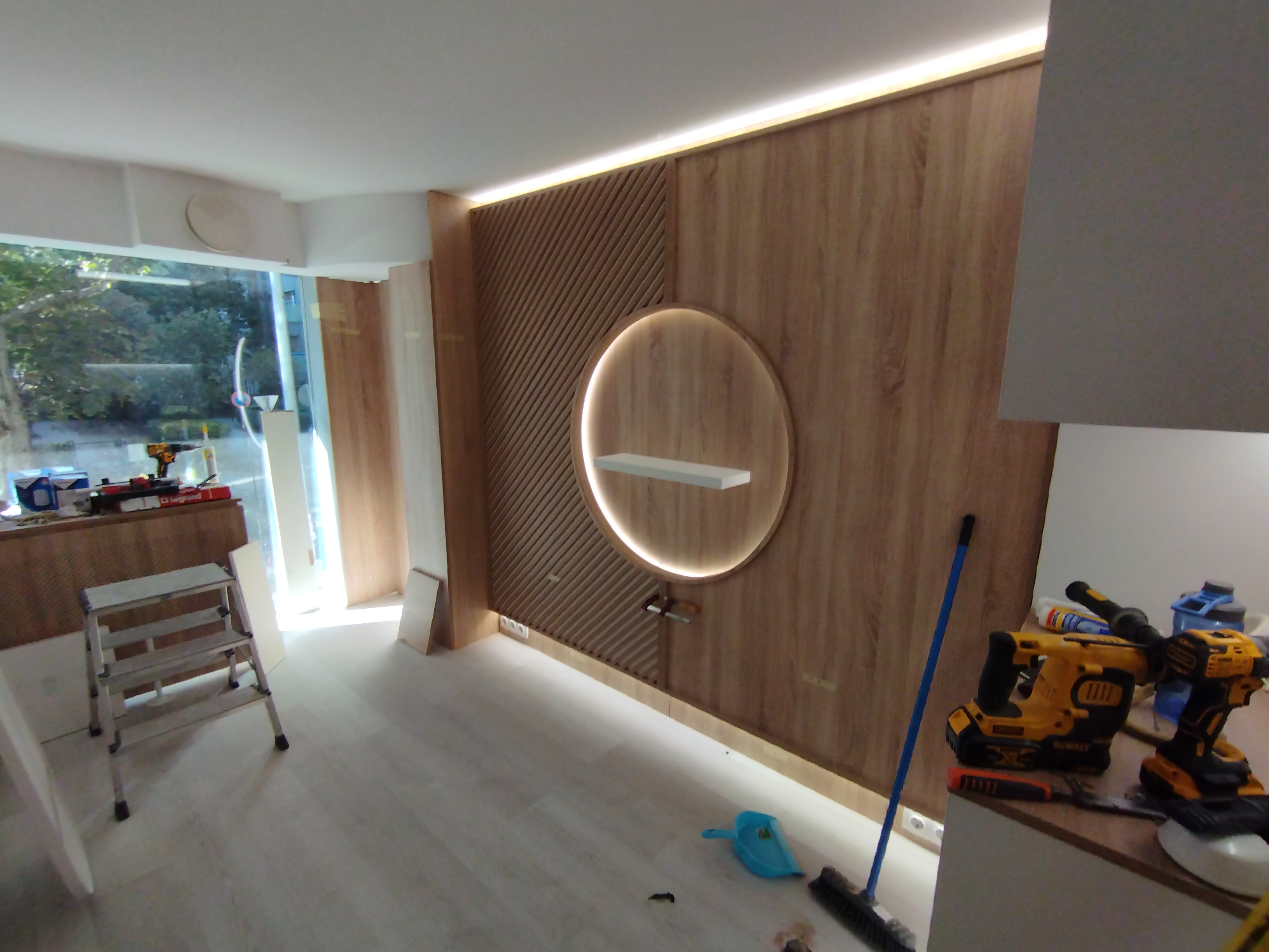 Magic Electricity - Villanyszerelés #1