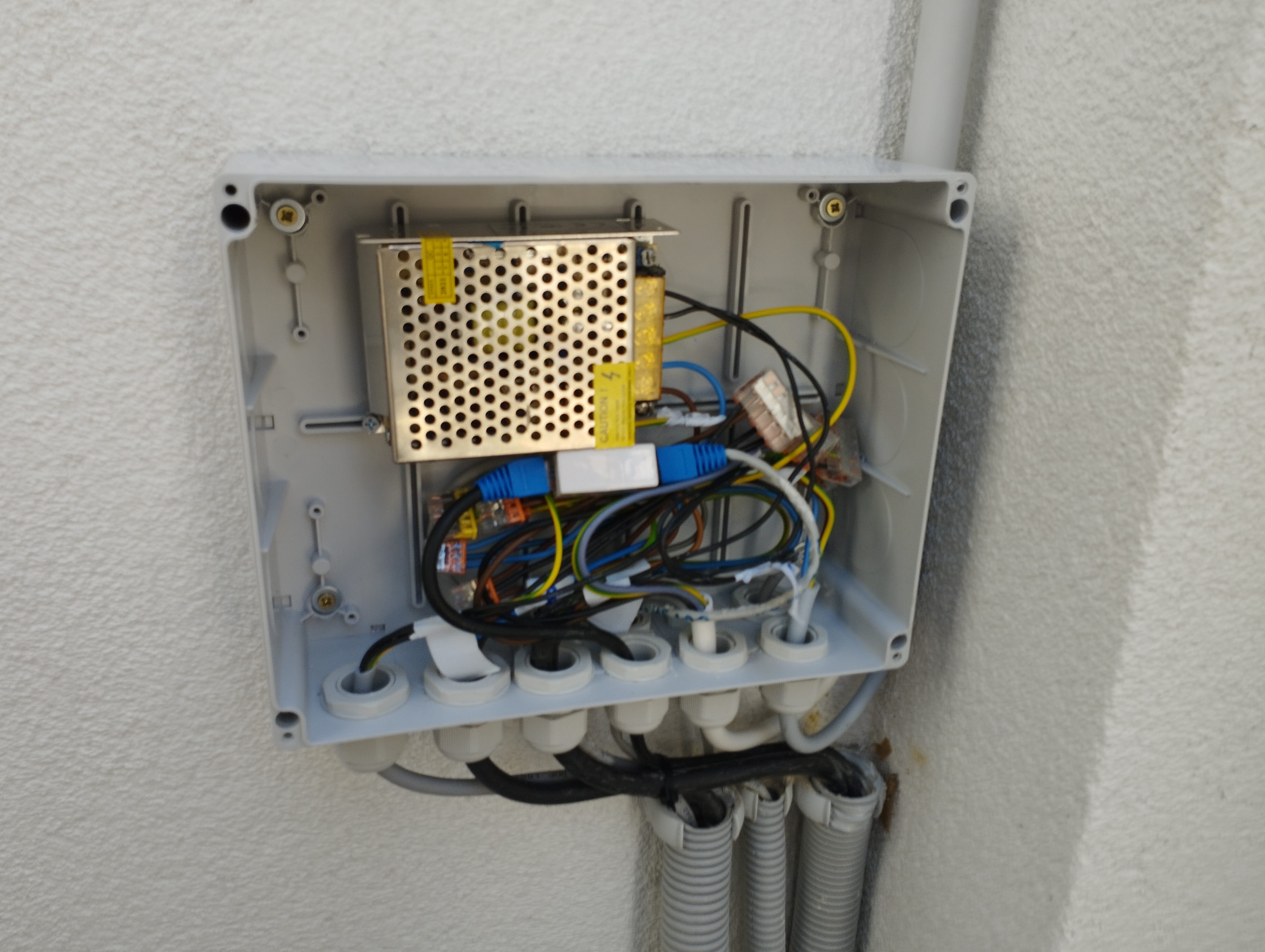 Magic Electricity - Villanyszerelés #12